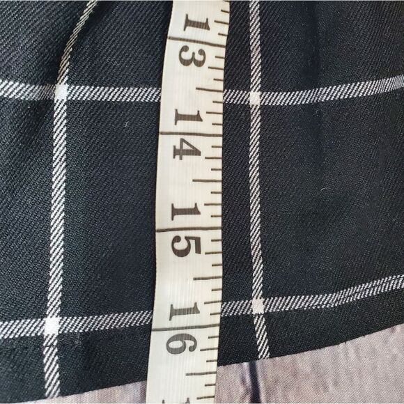 HOT TOPIC belted plaid skirt M - Picture 5 of 7